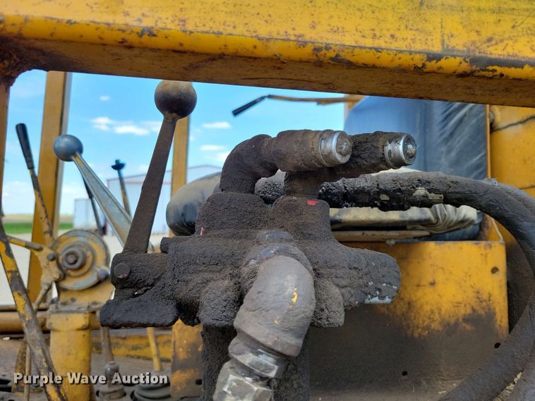 image for item EA2449 1951 Caterpillar D7 dozer