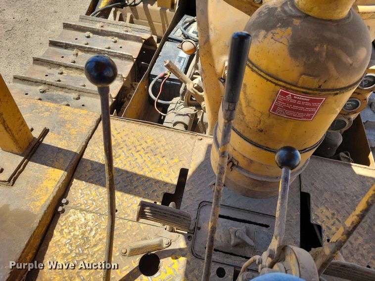 image for item EA2449 1951 Caterpillar D7 dozer