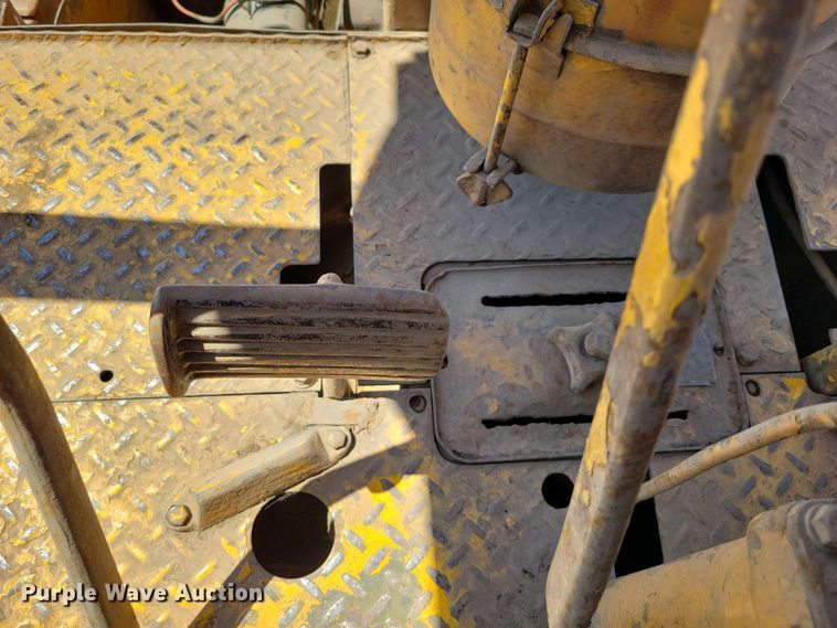 image for item EA2449 1951 Caterpillar D7 dozer