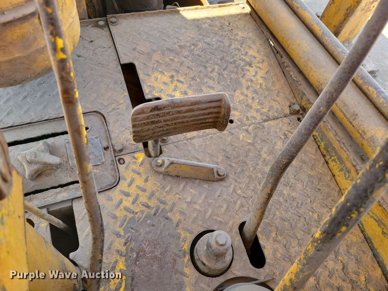 image for item EA2449 1951 Caterpillar D7 dozer