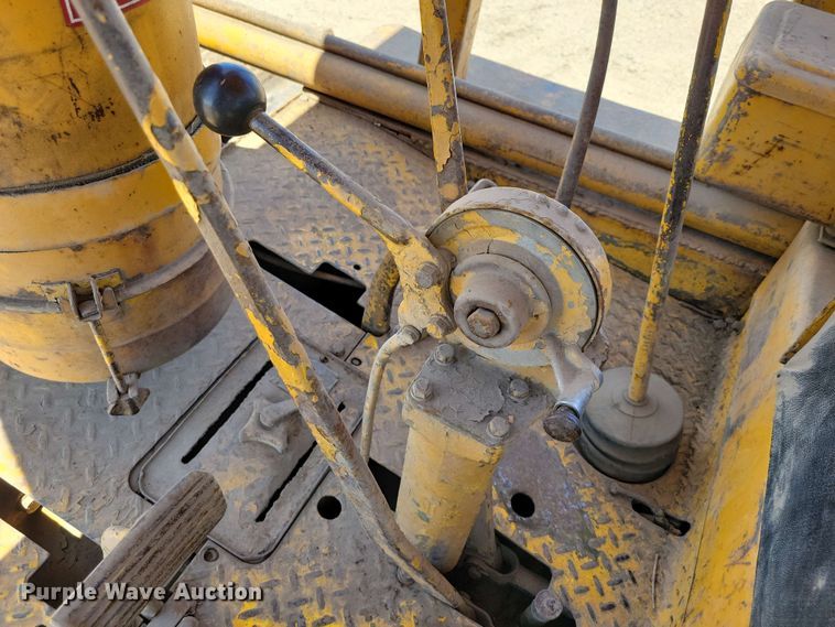 image for item EA2449 1951 Caterpillar D7 dozer