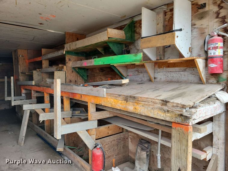 image for item EA2450 2002 Shadowmaster enclosed cargo trailer