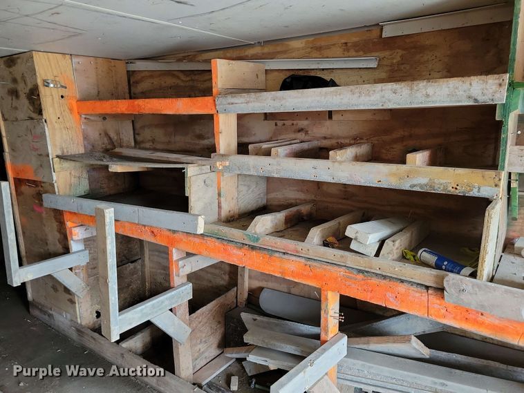 image for item EA2450 2002 Shadowmaster enclosed cargo trailer