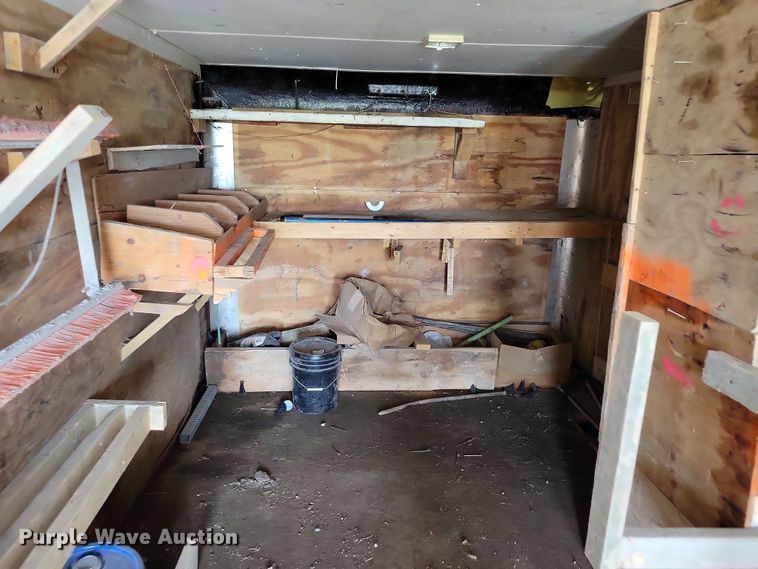 image for item EA2450 2002 Shadowmaster enclosed cargo trailer