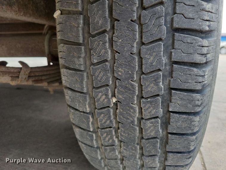 image for item EA2450 2002 Shadowmaster enclosed cargo trailer