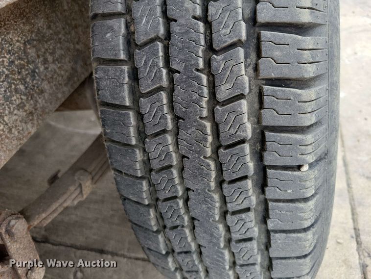 image for item EA2450 2002 Shadowmaster enclosed cargo trailer