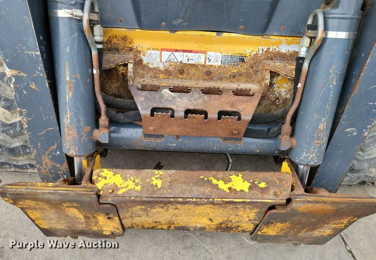 image for item EA2451 2012 John Deere 333D tracked skid steer loader