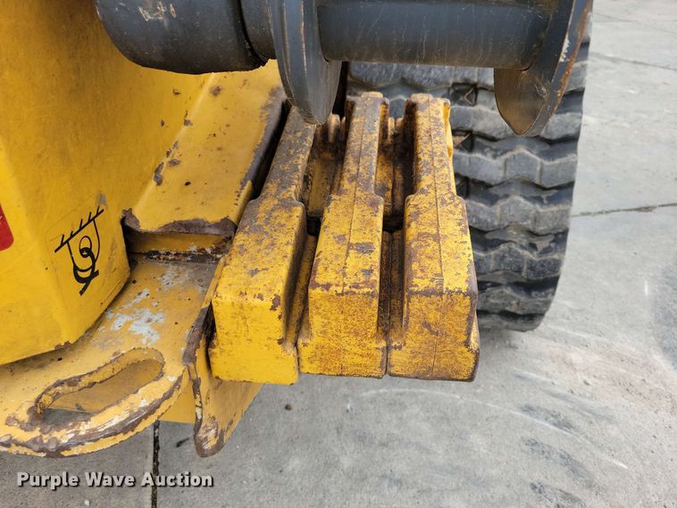 image for item EA2451 2012 John Deere 333D tracked skid steer loader