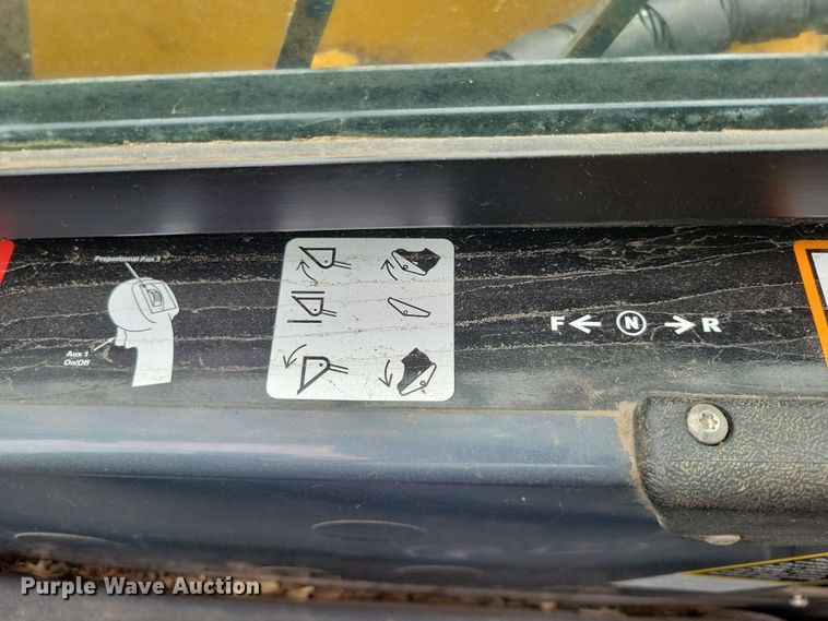 image for item EA2451 2012 John Deere 333D tracked skid steer loader