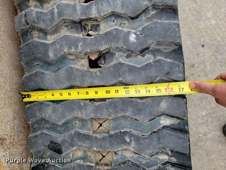 image for item EA2451 2012 John Deere 333D tracked skid steer loader