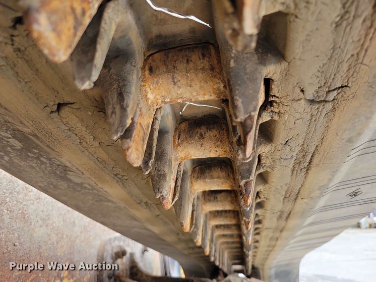 image for item EA2451 2012 John Deere 333D tracked skid steer loader