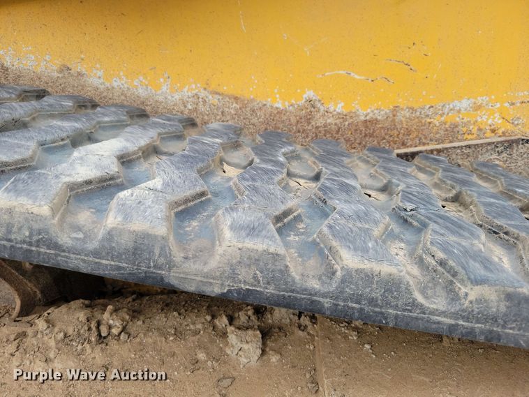 image for item EA2451 2012 John Deere 333D tracked skid steer loader