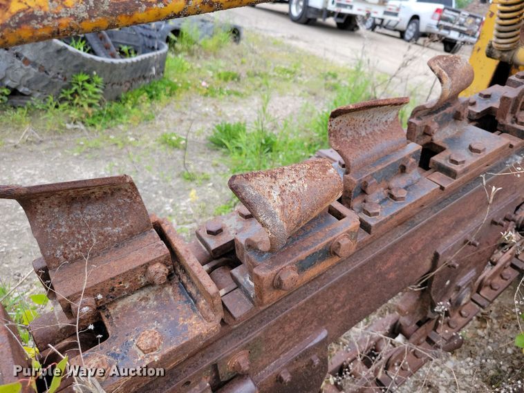 image for item EA2454 Vermeer T400B trencher