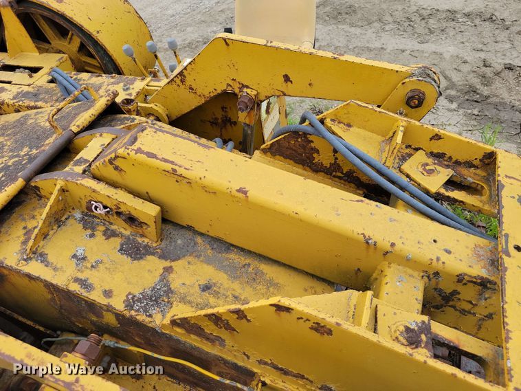 image for item EA2454 Vermeer T400B trencher