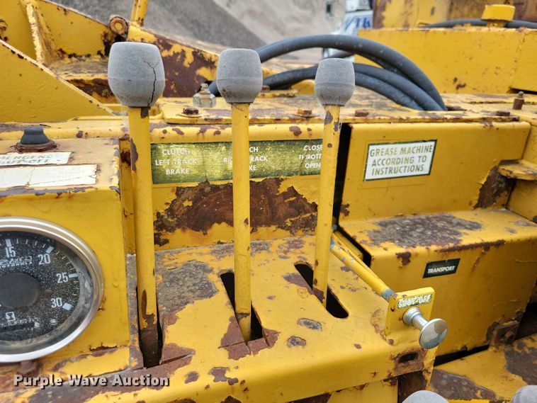 image for item EA2454 Vermeer T400B trencher