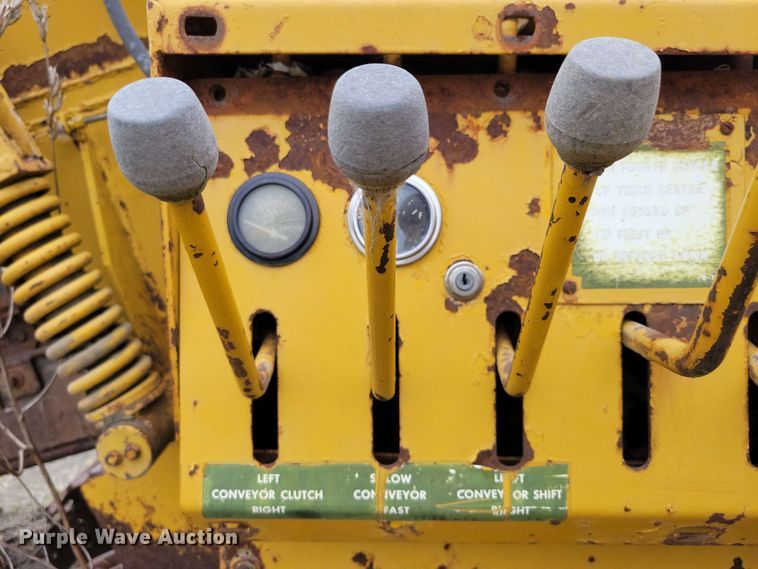 image for item EA2454 Vermeer T400B trencher