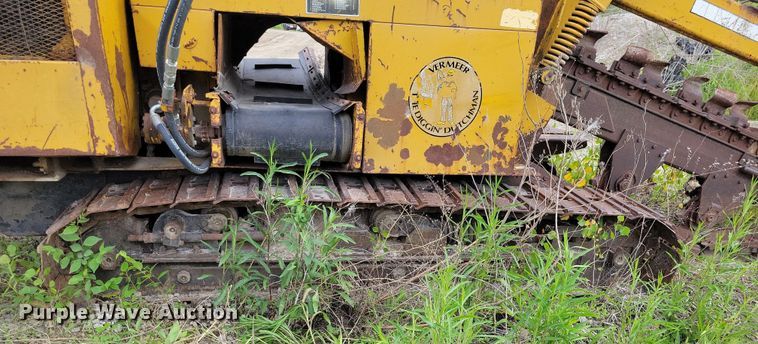 image for item EA2454 Vermeer T400B trencher