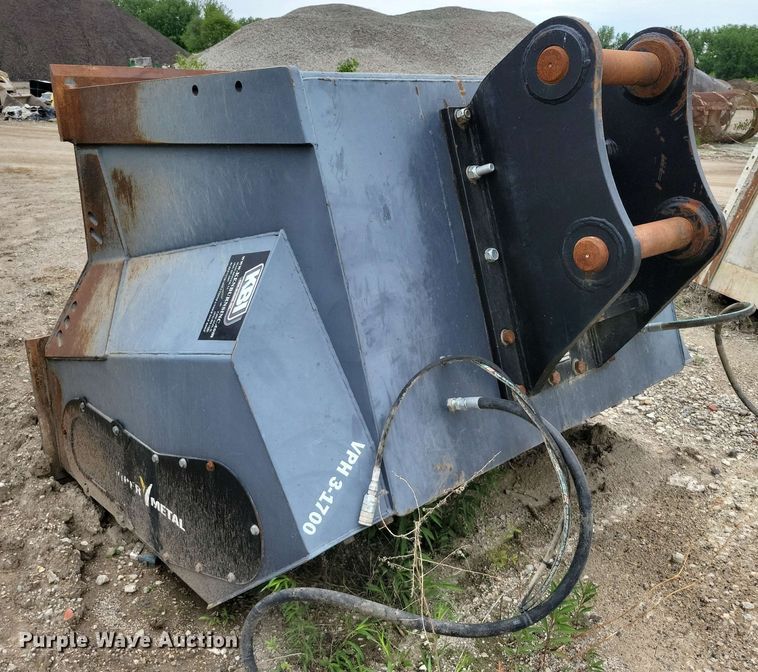 image for item EA2455 2018 KBI Viper Metal VPH 3-1700 excavator screening bucket