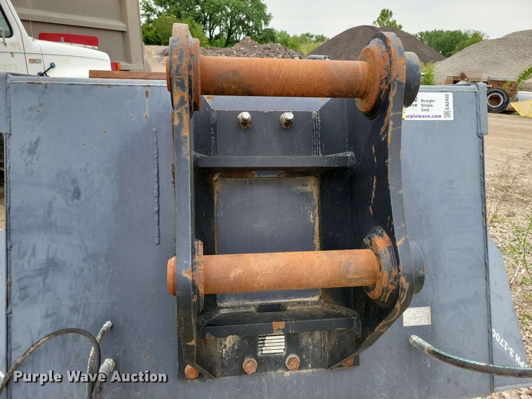 image for item EA2455 2018 KBI Viper Metal VPH 3-1700 excavator screening bucket