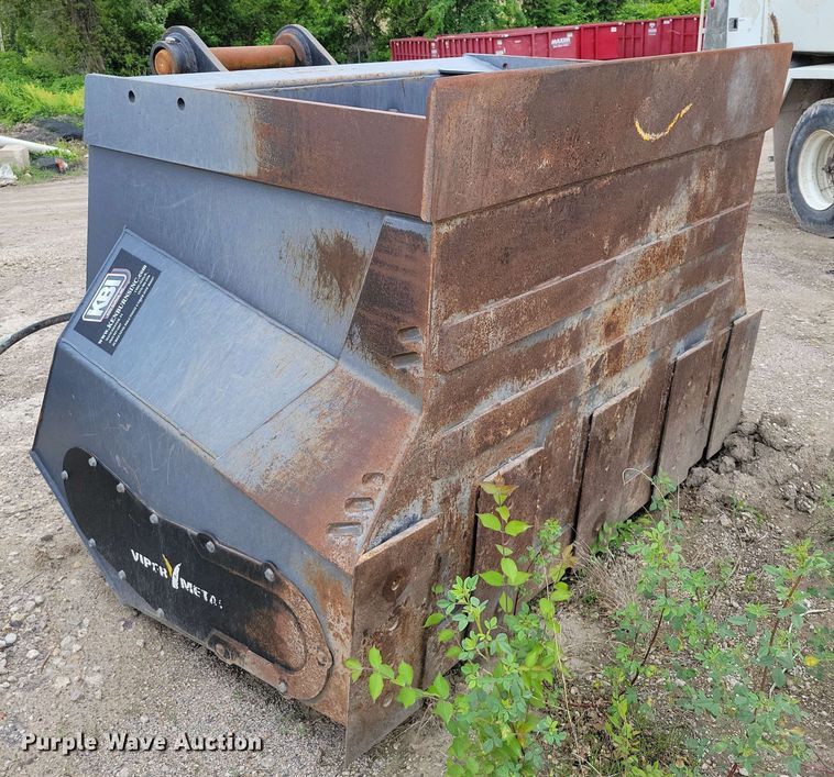image for item EA2455 2018 KBI Viper Metal VPH 3-1700 excavator screening bucket