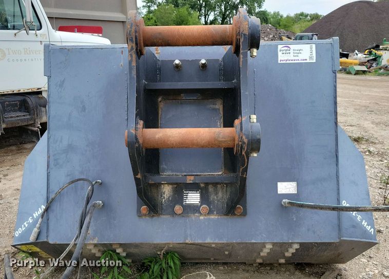 image for item EA2455 2018 KBI Viper Metal VPH 3-1700 excavator screening bucket