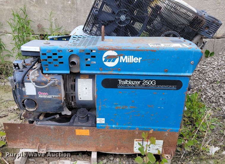 image for item EA2456 Miller Trailblazer 250G welder/generator