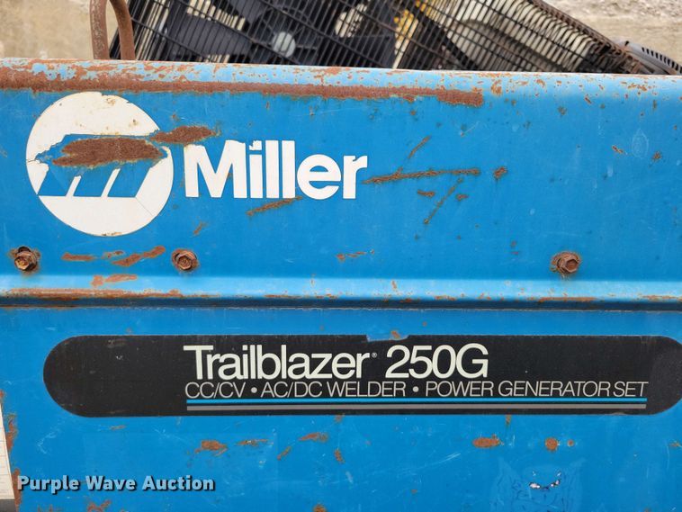 image for item EA2456 Miller Trailblazer 250G welder/generator
