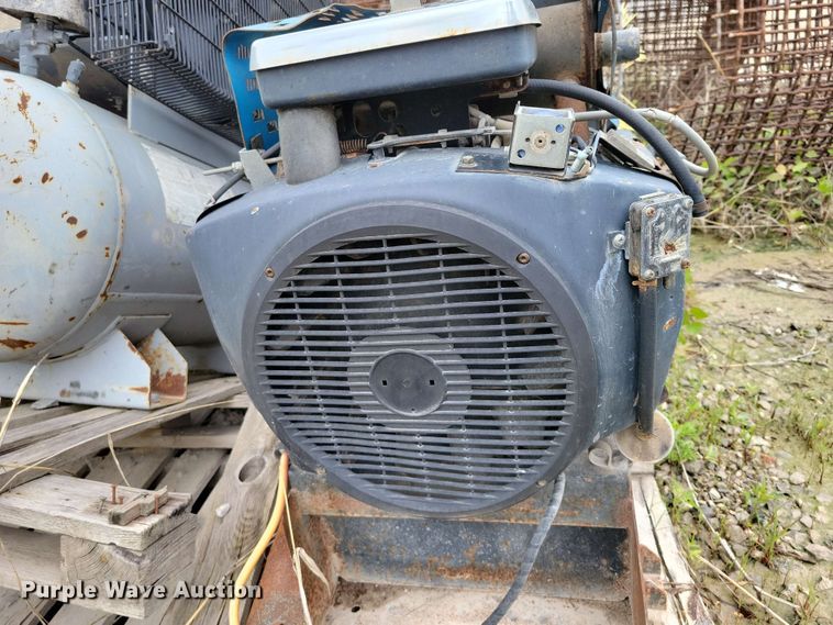 image for item EA2456 Miller Trailblazer 250G welder/generator