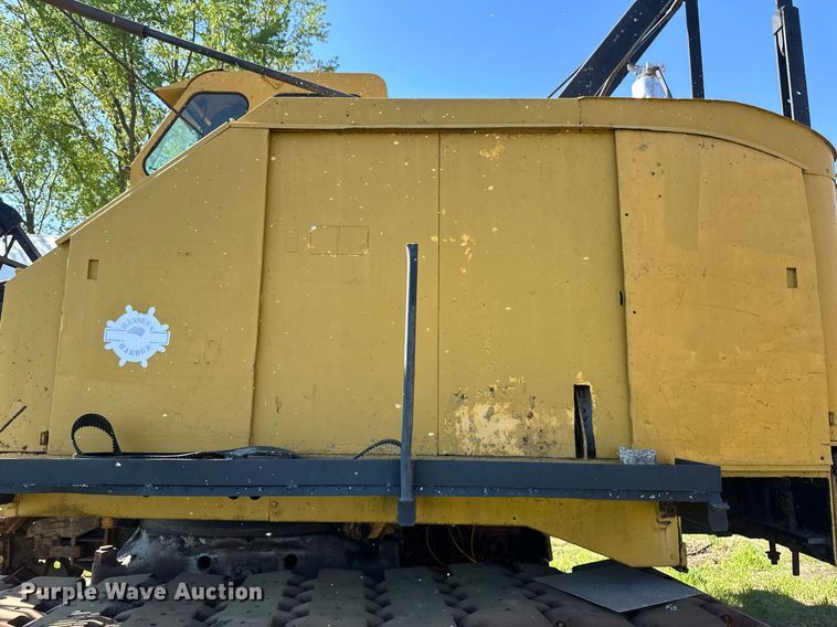 image for item EB2556 1964 American 7150 crane