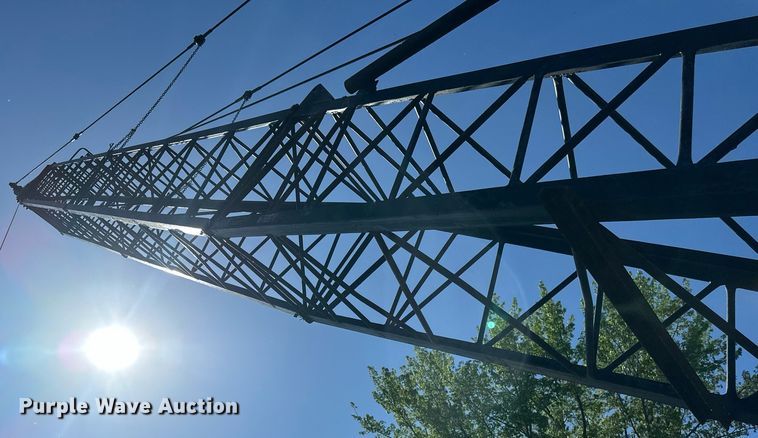 image for item EB2556 1964 American 7150 crane