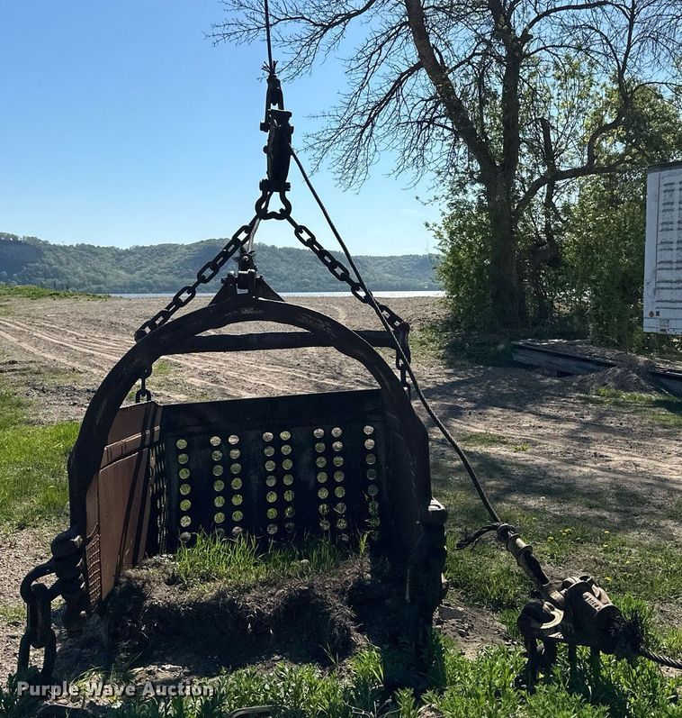 image for item EB2556 1964 American 7150 crane