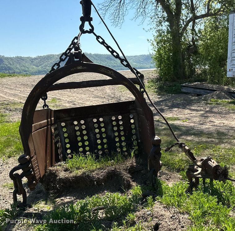 image for item EB2556 1964 American 7150 crane