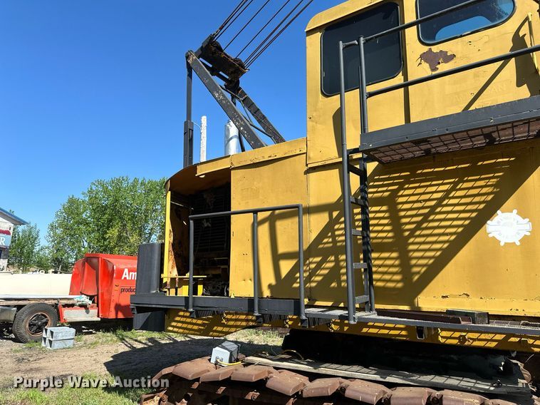 image for item EB2556 1964 American 7150 crane