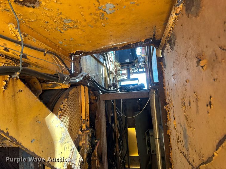 image for item EB2556 1964 American 7150 crane