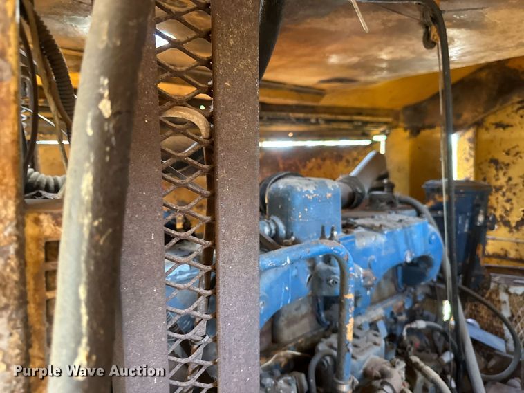 image for item EB2556 1964 American 7150 crane