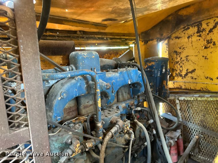 image for item EB2556 1964 American 7150 crane