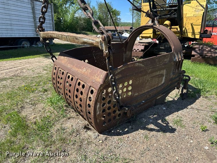 image for item EB2556 1964 American 7150 crane