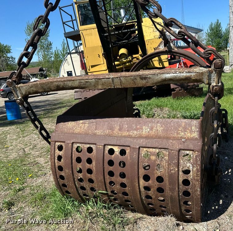 image for item EB2556 1964 American 7150 crane