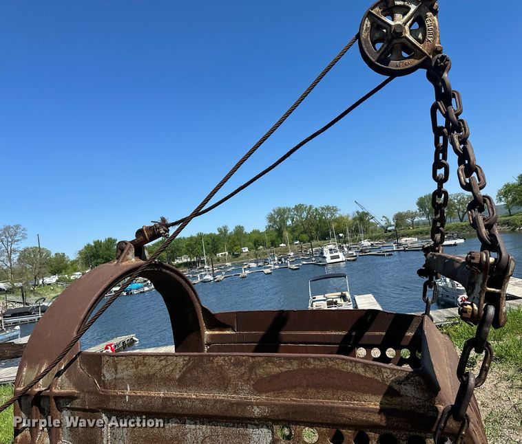 image for item EB2556 1964 American 7150 crane