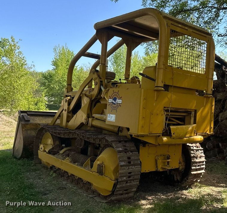 image for item EB2557 Caterpillar track loader