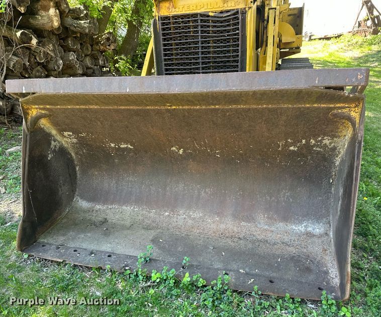 image for item EB2557 Caterpillar track loader