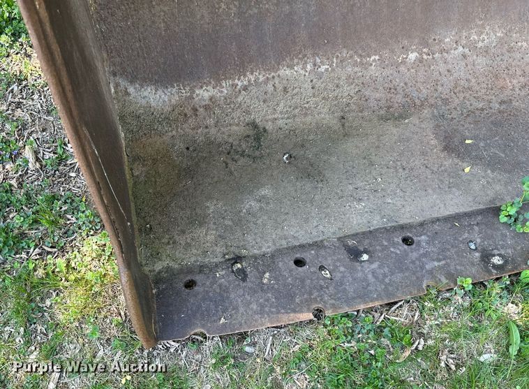 image for item EB2557 Caterpillar track loader