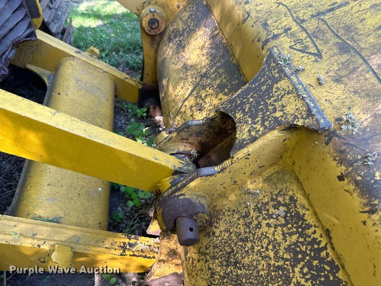 image for item EB2557 Caterpillar track loader