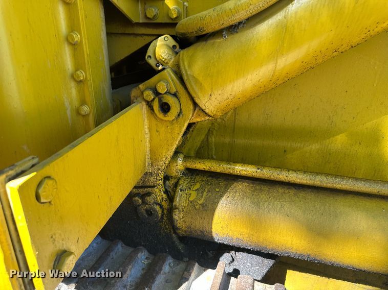 image for item EB2557 Caterpillar track loader