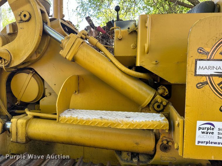 image for item EB2557 Caterpillar track loader
