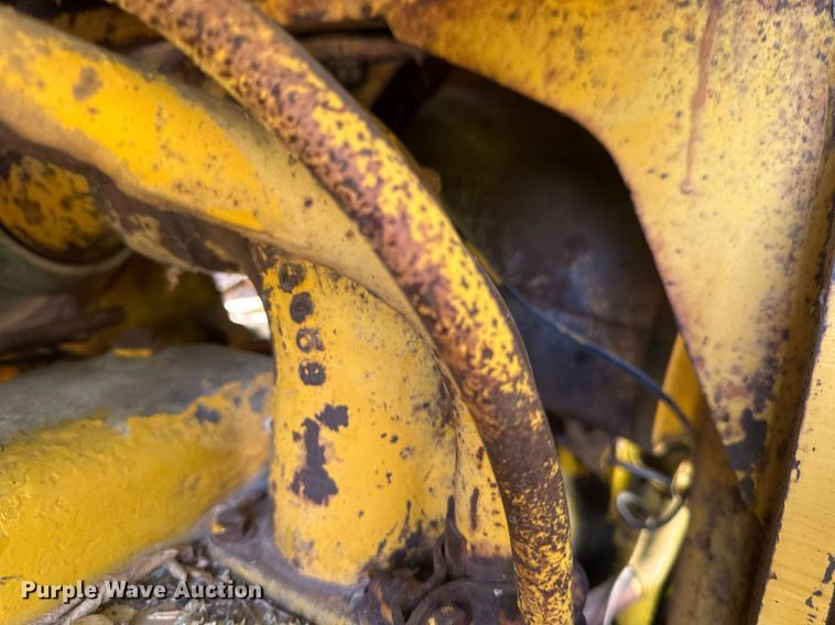 image for item EB2557 Caterpillar track loader