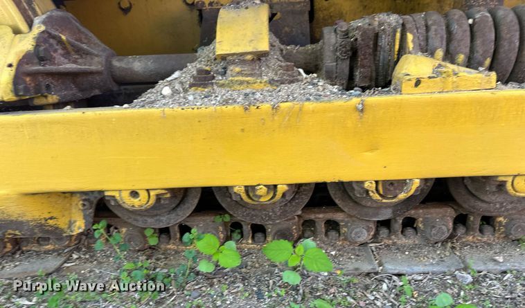 image for item EB2557 Caterpillar track loader