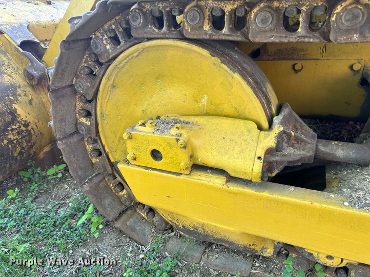 image for item EB2557 Caterpillar track loader