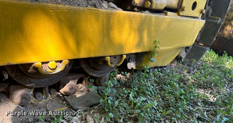 image for item EB2557 Caterpillar track loader