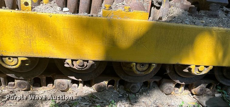 image for item EB2557 Caterpillar track loader